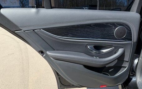 Mercedes-Benz E-Класс, 2019 год, 2 980 000 рублей, 17 фотография