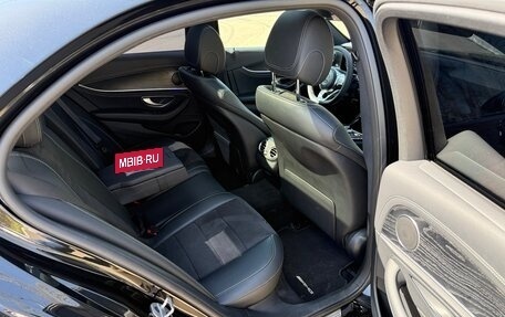 Mercedes-Benz E-Класс, 2019 год, 2 980 000 рублей, 20 фотография