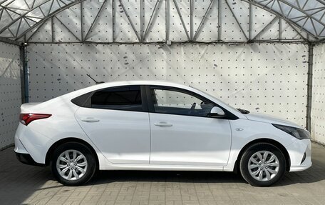 Hyundai Solaris II рестайлинг, 2021 год, 1 735 000 рублей, 9 фотография