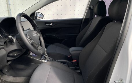 Hyundai Solaris II рестайлинг, 2021 год, 1 735 000 рублей, 11 фотография