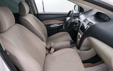 Toyota Yaris III рестайлинг, 2008 год, 549 000 рублей, 14 фотография