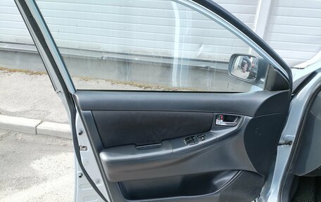 Toyota Corolla, 2004 год, 15 фотография