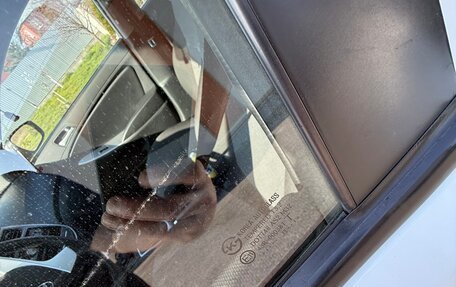 Hyundai Solaris II рестайлинг, 2013 год, 1 200 000 рублей, 26 фотография