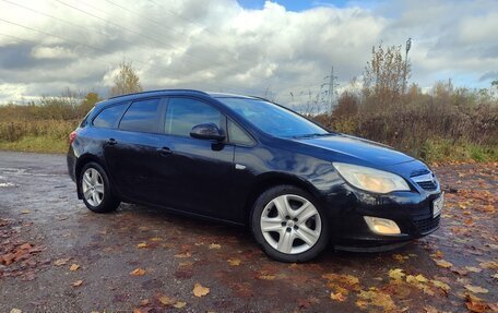 Opel Astra J, 2011 год, 660 000 рублей, 2 фотография