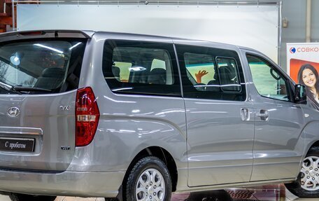 Hyundai Grand Starex Grand Starex I рестайлинг 2, 2011 год, 1 250 000 рублей, 6 фотография