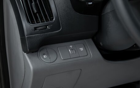 Hyundai Grand Starex Grand Starex I рестайлинг 2, 2011 год, 1 250 000 рублей, 19 фотография