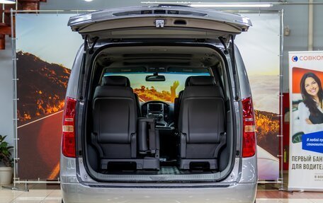 Hyundai Grand Starex Grand Starex I рестайлинг 2, 2011 год, 1 250 000 рублей, 27 фотография