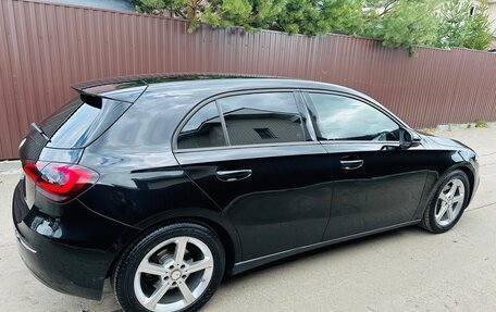 Mercedes-Benz A-Класс, 2019 год, 1 630 000 рублей, 4 фотография