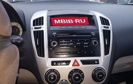 KIA cee'd I рестайлинг, 2009 год, 649 000 рублей, 13 фотография