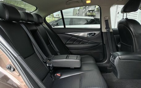 Infiniti Q50 I рестайлинг, 2015 год, 1 649 000 рублей, 10 фотография