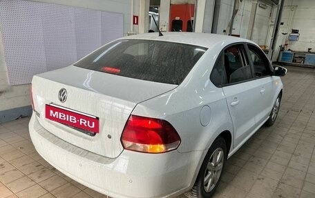 Volkswagen Polo VI (EU Market), 2014 год, 895 000 рублей, 4 фотография