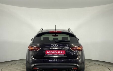Infiniti QX70, 2016 год, 2 890 000 рублей, 8 фотография
