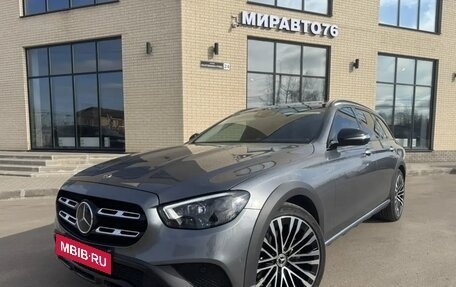 Mercedes-Benz E-Класс, 2020 год, 4 550 000 рублей, 2 фотография