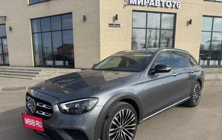 Mercedes-Benz E-Класс, 2020 год, 4 550 000 рублей, 3 фотография