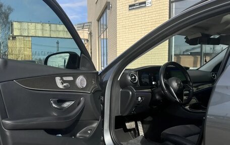 Mercedes-Benz E-Класс, 2020 год, 4 550 000 рублей, 16 фотография