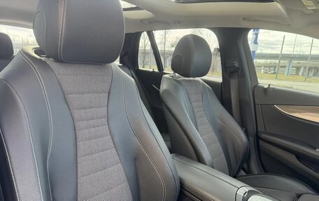 Mercedes-Benz E-Класс, 2020 год, 4 550 000 рублей, 22 фотография