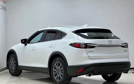 Mazda CX-4, 2023 год, 1 990 888 рублей, 6 фотография