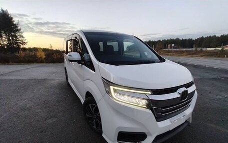 Honda Stepwgn IV, 2020 год, 2 600 000 рублей, 3 фотография