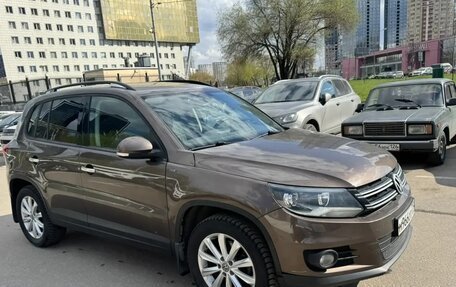 Volkswagen Tiguan I, 2015 год, 1 850 000 рублей, 2 фотография