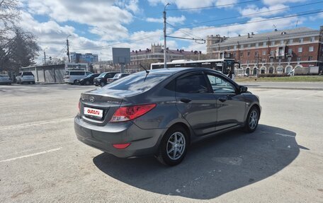 Hyundai Solaris II рестайлинг, 2013 год, 820 000 рублей, 3 фотография