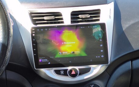 Hyundai Solaris II рестайлинг, 2013 год, 820 000 рублей, 12 фотография