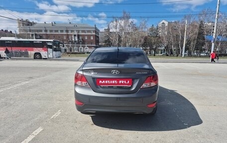 Hyundai Solaris II рестайлинг, 2013 год, 820 000 рублей, 4 фотография