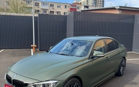 BMW 3 серия, 2015 год, 1 980 000 рублей, 4 фотография