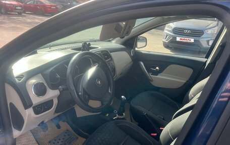 Renault Logan II, 2015 год, 750 000 рублей, 11 фотография