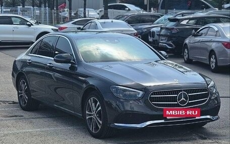 Mercedes-Benz E-Класс, 2022 год, 5 800 000 рублей, 3 фотография