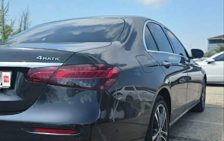 Mercedes-Benz E-Класс, 2022 год, 5 800 000 рублей, 8 фотография