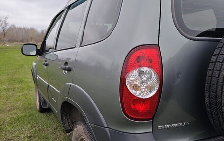 Chevrolet Niva I рестайлинг, 2011 год, 580 000 рублей, 8 фотография