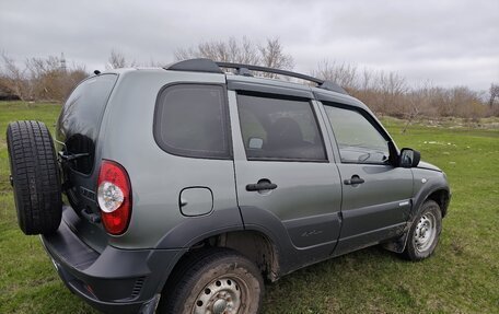 Chevrolet Niva I рестайлинг, 2011 год, 580 000 рублей, 12 фотография