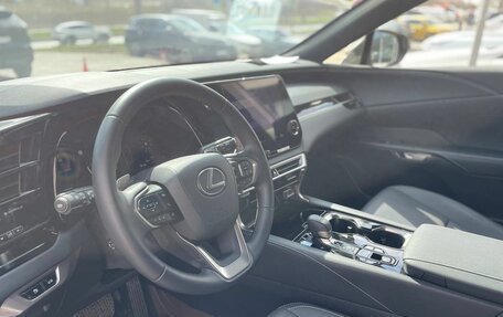 Lexus RX IV рестайлинг, 2025 год, 7 500 000 рублей, 10 фотография