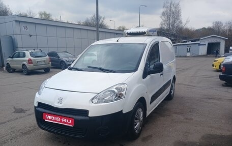 Peugeot Partner II рестайлинг 2, 2014 год, 725 000 рублей, 1 фотография