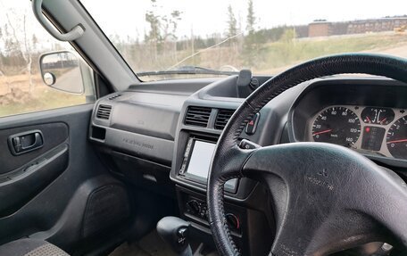 Mitsubishi Pajero Mini II, 2004 год, 290 000 рублей, 5 фотография