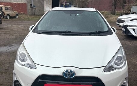 Toyota Aqua I, 2016 год, 1 050 000 рублей, 2 фотография