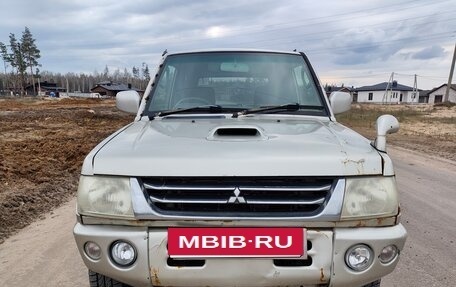 Mitsubishi Pajero Mini II, 2004 год, 290 000 рублей, 2 фотография