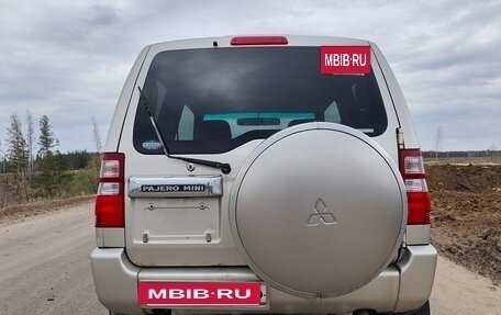 Mitsubishi Pajero Mini II, 2004 год, 290 000 рублей, 4 фотография