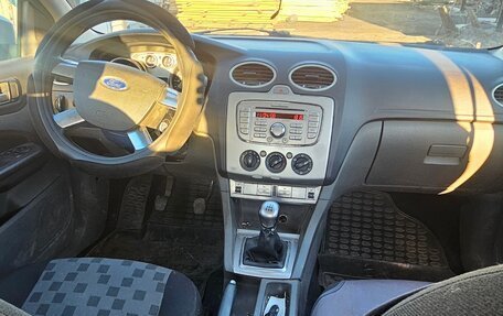 Ford Focus II рестайлинг, 2008 год, 240 000 рублей, 2 фотография