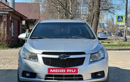 Chevrolet Cruze II, 2011 год, 745 000 рублей, 4 фотография