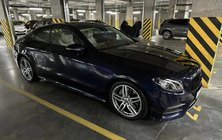 Mercedes-Benz E-Класс, 2018 год, 3 300 000 рублей, 4 фотография