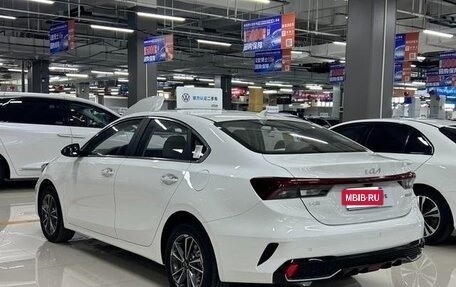 KIA K3, 2025 год, 2 372 000 рублей, 5 фотография