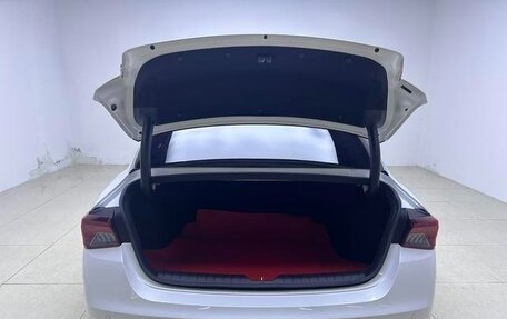 KIA K5, 2025 год, 14 фотография