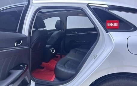 KIA K5, 2025 год, 12 фотография