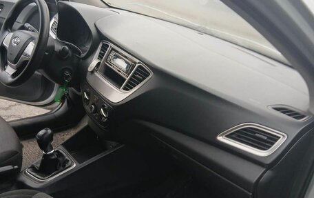 Hyundai Solaris II рестайлинг, 2019 год, 601 350 рублей, 5 фотография