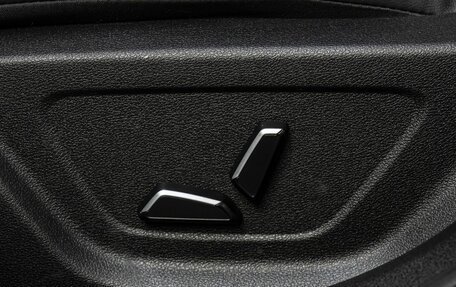 Geely Emgrand, 2023 год, 1 750 000 рублей, 15 фотография