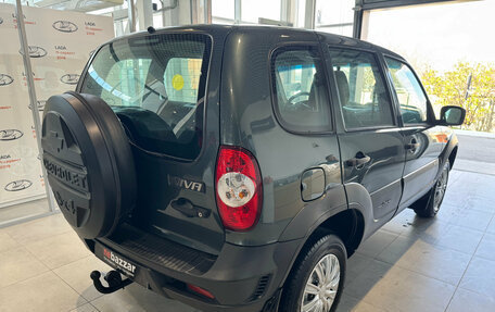 Chevrolet Niva I рестайлинг, 2018 год, 780 000 рублей, 4 фотография