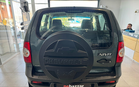 Chevrolet Niva I рестайлинг, 2018 год, 780 000 рублей, 5 фотография
