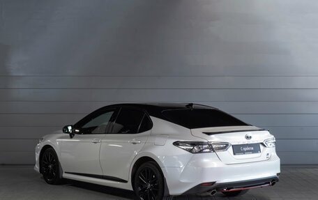 Toyota Camry, 2021 год, 3 750 000 рублей, 2 фотография