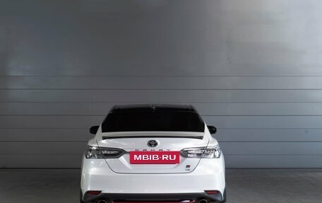 Toyota Camry, 2021 год, 3 750 000 рублей, 4 фотография